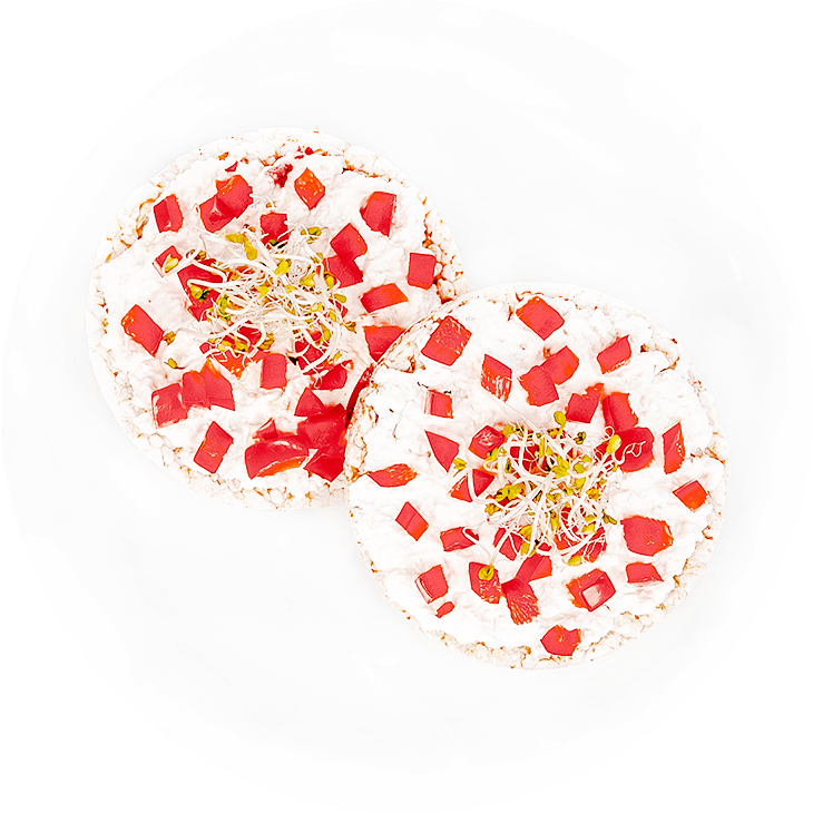 Reiswaffeln mit Hüttenkäse, Paprika und Sprossen