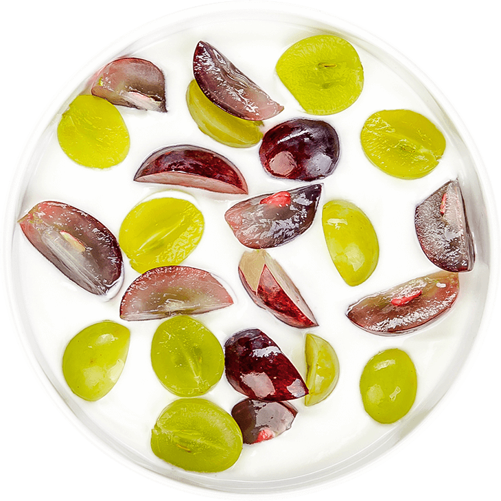 Yoghurt with grapes