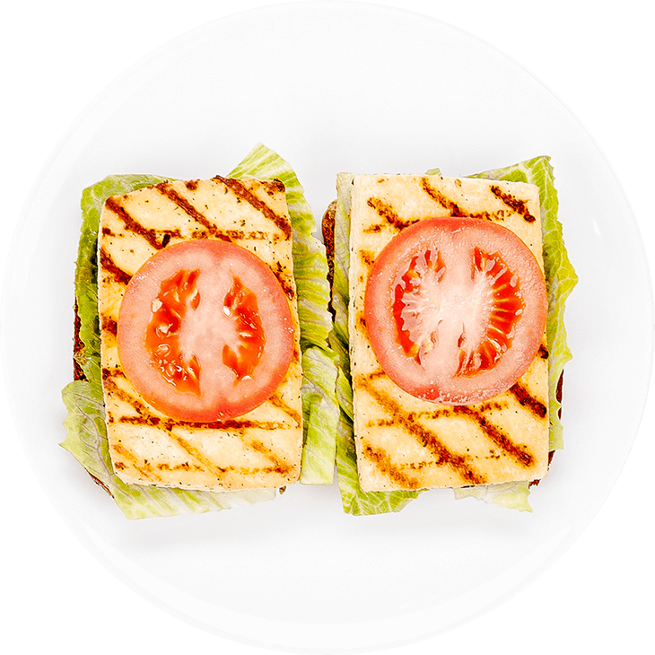 Sandwich with tofu and pesto
