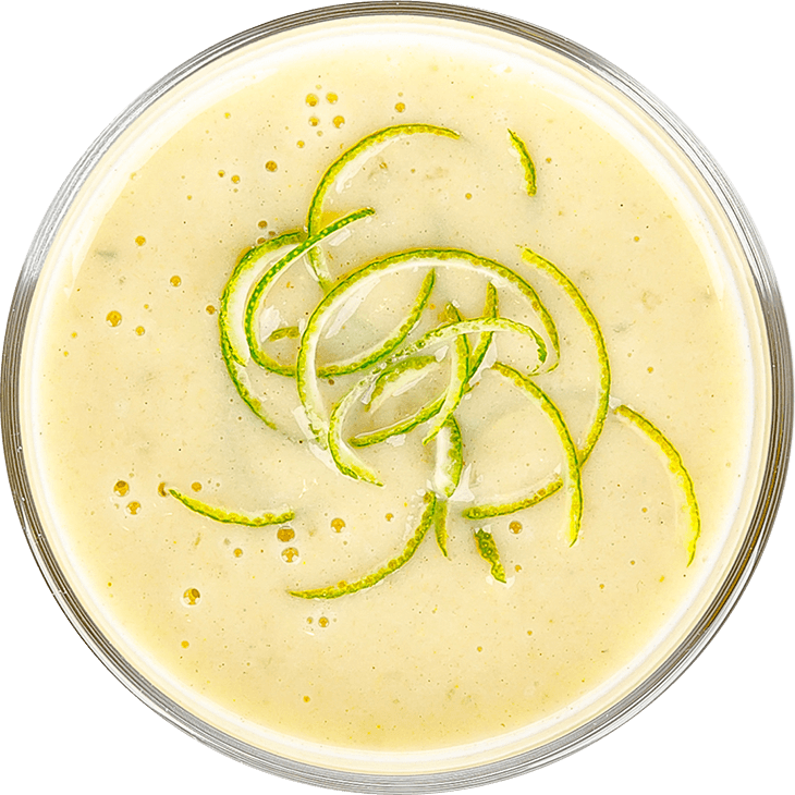 Regenerating smoothie with pineapple, banana, ginger, lime and honey
