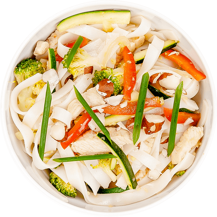 Rice noodles with chicken and chinese-style vegetable