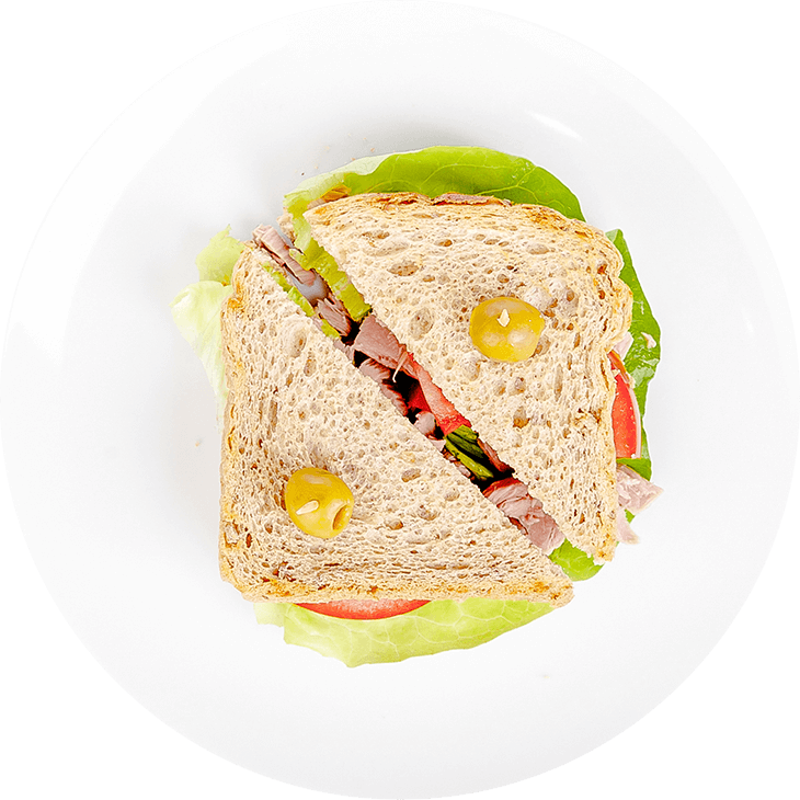 Sandwich with tuna, tomato and lettuce