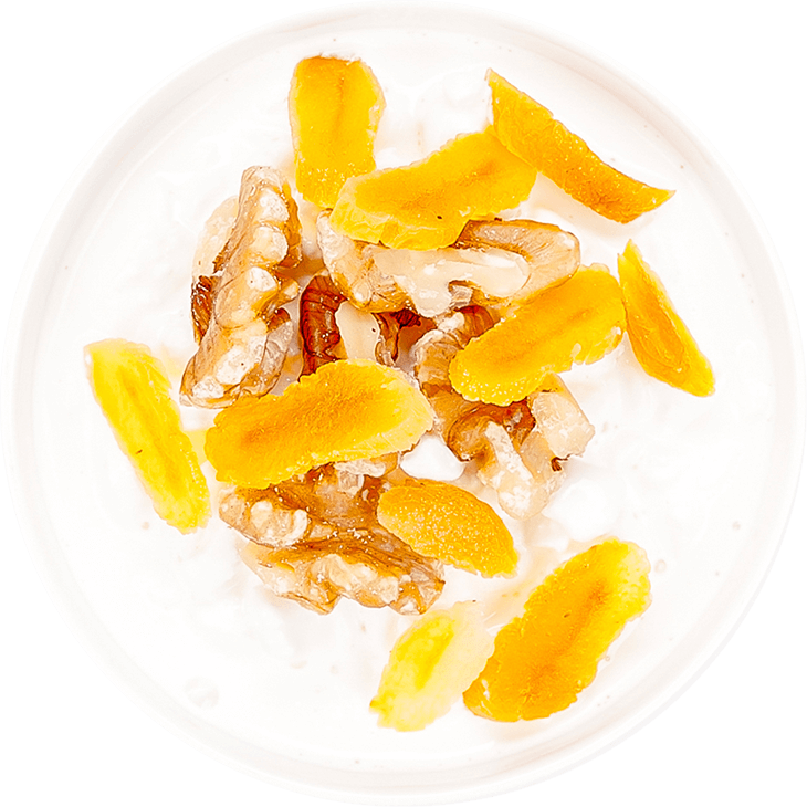 Cottage cheese with dried apricots and walnuts